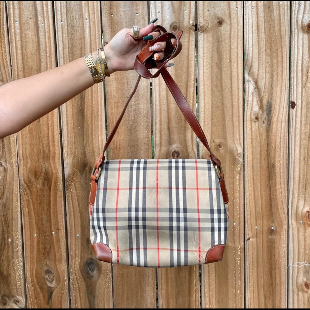 🚫SOLD•E🅱️🅰️Y🚫 Authentic Vintage Burberry Haymarket Check Crossbody Bag - Picture 2 of 13